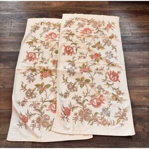 Vintage Floral Bath Towels Set of 2 Cotton Cottagecore Bathroom Decor